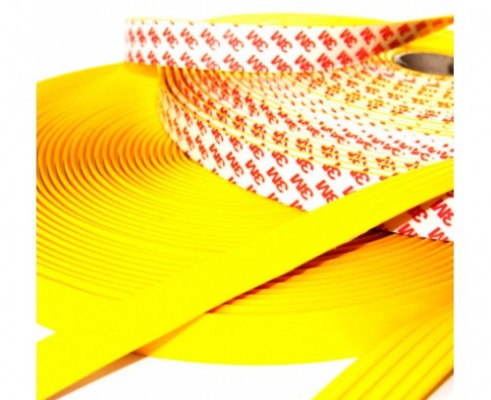 Направляющая тактильная лента с клеевым основанием Размер 29 х 4,2 мм (1 п.метр)