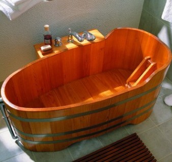 Деревянная ванна из (камбалы или лиственницы)